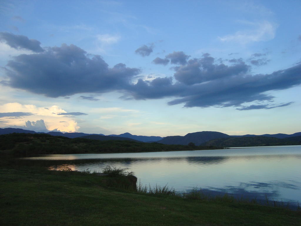 Vida En El Lago Hotel Tepecoacuilco de Trujano Eksteriør billede