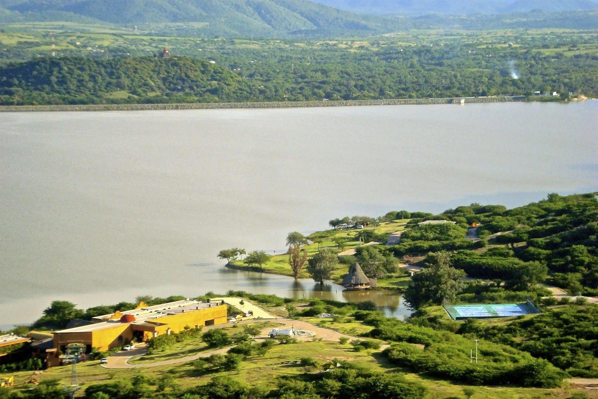 Vida En El Lago Hotel Tepecoacuilco de Trujano Eksteriør billede